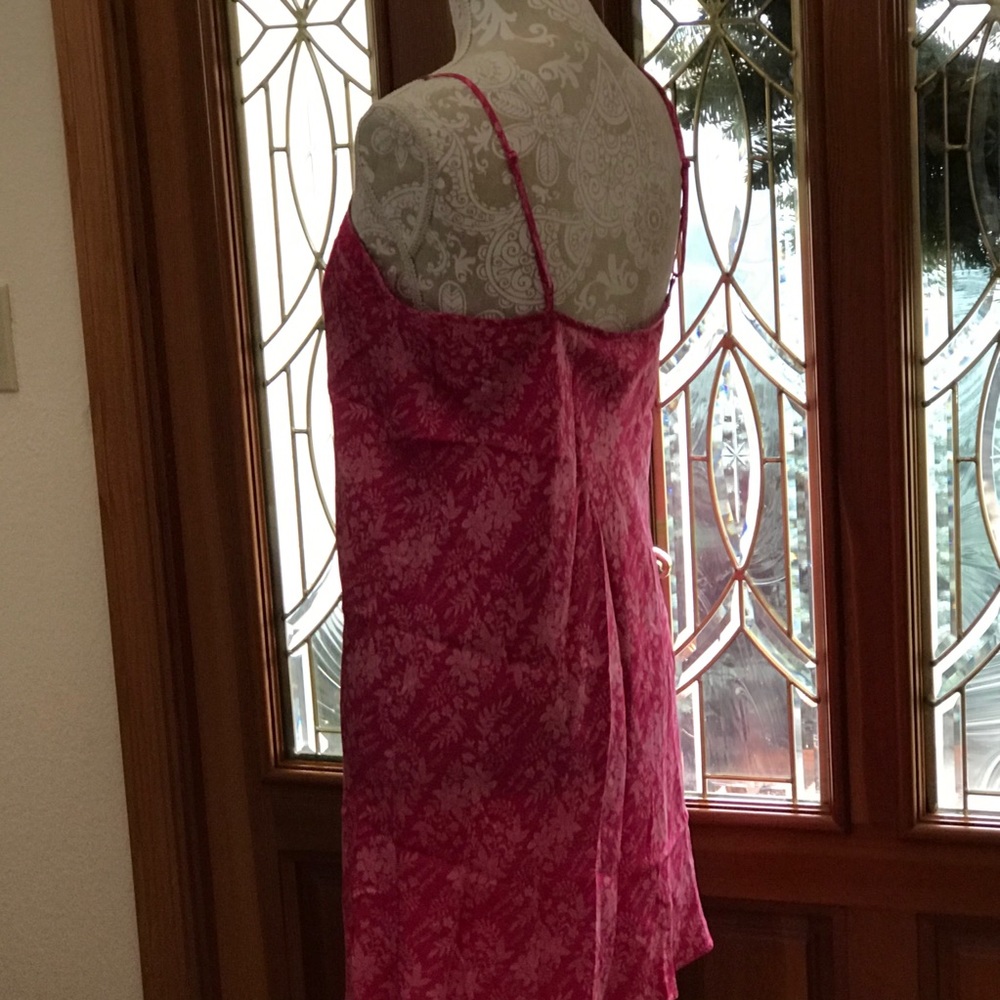 🌹❤️ SILK SLIP DRESS, NIGHT GOWN OR CHEMISE🎁 VTG BERRY PINK SZ SM-MED LIKE NEW - Picture 7 of 8